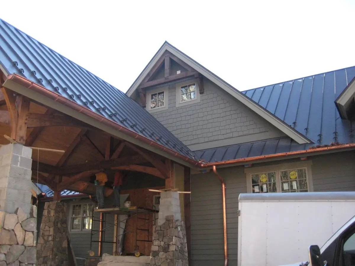 Craftsman Roofing team delivering quality roofing work in Northeast Hillsboro
